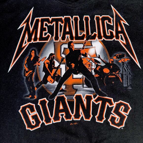 Metallica Night Giants Stadium Womens XL Black V-Neck Shirt Baseball Heavy Metal - Picture 3 of 4